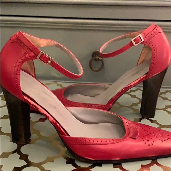 BCBG red heels - Picture 6 of 7